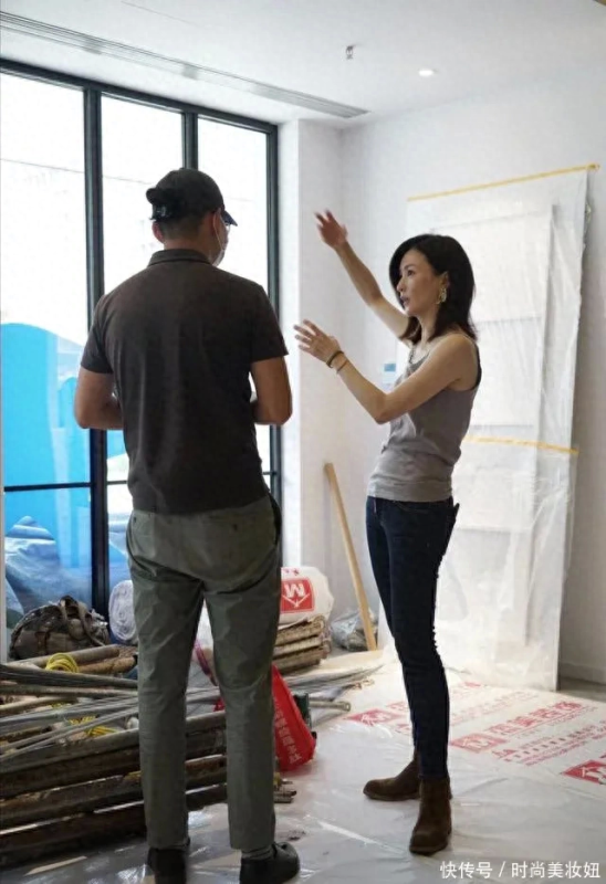 刘孜(刘孜身材比例太好了)