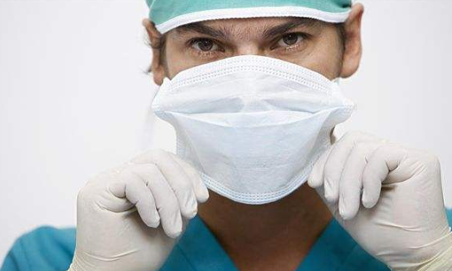 蓝色口罩哪面朝外,一次性活性炭口罩的作用和功效图2