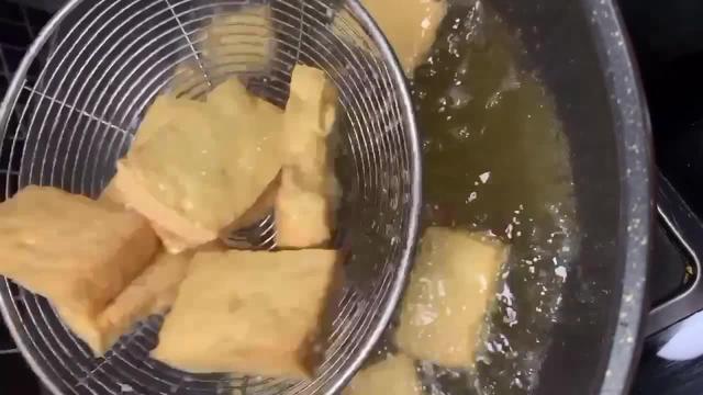 在家自己制作臭豆腐的做法（教你在家做好吃的臭豆腐）(5)