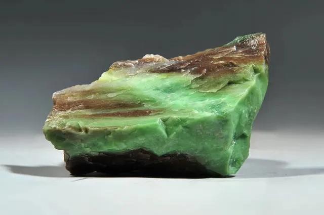 独山玉是什么样的玉(玉石的基础知识)(2)