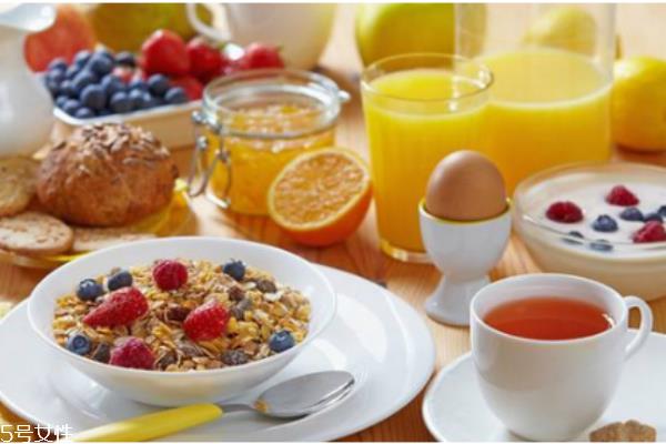 女性早餐吃什么润肠道 女性早餐吃什么润肠道