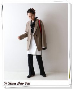 ​米色外套的秋冬轻熟穿搭案例，展现女人的温柔之美