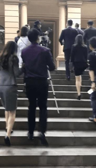 高云翔性侵案再开庭，女方证词前后矛盾，法院撤销对其性侵指控