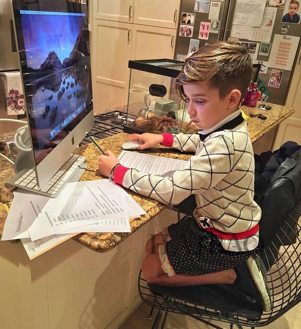 时尚小婴儿男孩穿搭（求母子装的看过来）(32)