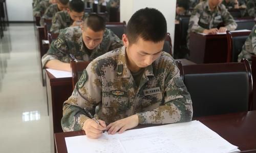 考军校的条件：考军校报名条件考军校