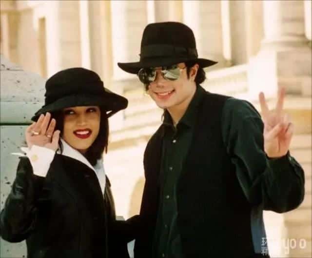 猫王的前妻（猫王怎么死）