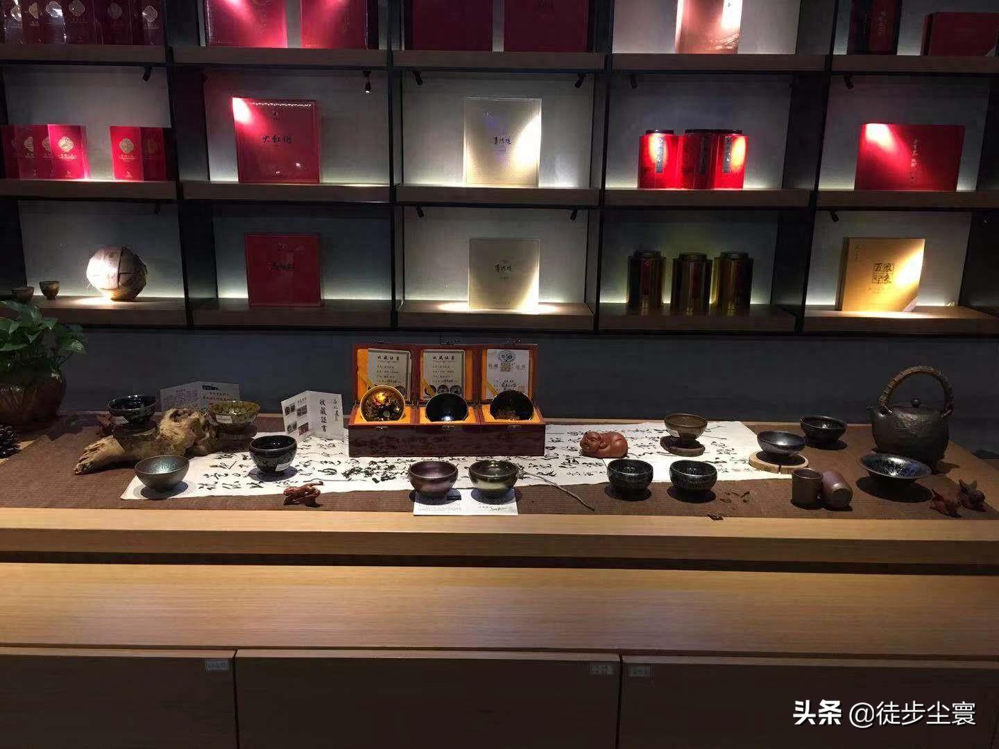 厦门航空美女如云，论其空姐姿色，丝毫不落后于中国各大航空