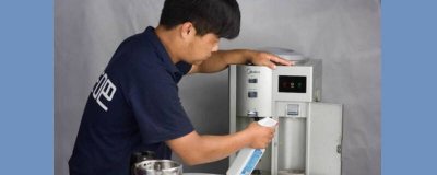 ​饮水机消毒功能水放上面能用吗 饮水机自动消毒完后马上可以喝么