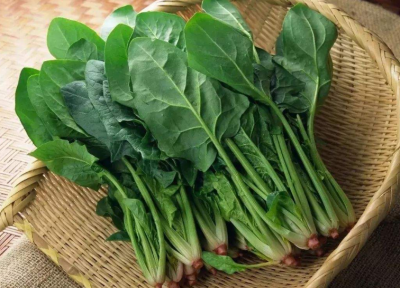 ​菠菜可不可以生吃？