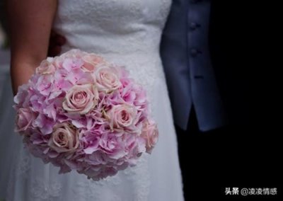 ​刚恋爱的情侣应该怎么聊天，男女交往初期聊天频率