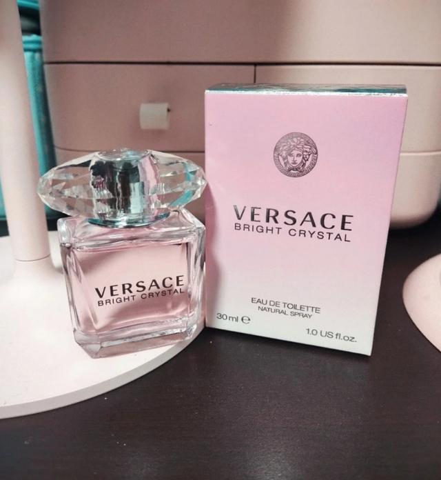 范思哲哪款香水适合女性(送女生香水你避不开5个选择)(1)