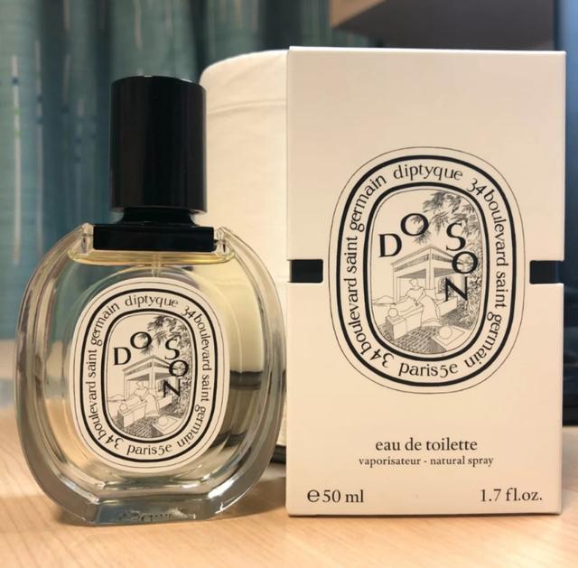 范思哲哪款香水适合女性(送女生香水你避不开5个选择)(3)