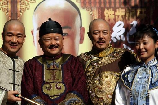 如果把和珅的家产按比例换算放到今天,他在世界首富行列排第几呢?