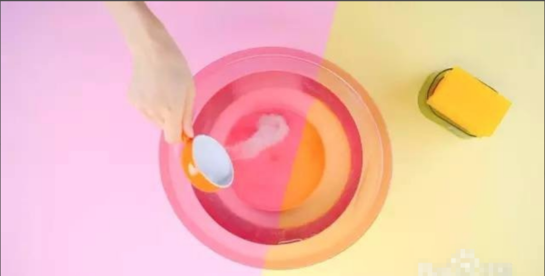 衣服隔年黄渍小妙招,衣服上的黄渍用什么办法可以洗掉图3