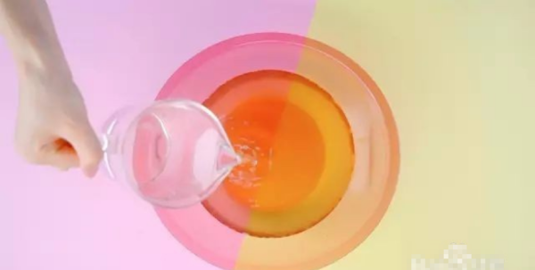 衣服隔年黄渍小妙招,衣服上的黄渍用什么办法可以洗掉图9