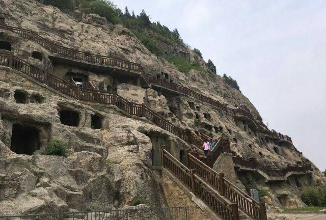 龙门石窟位于哪个省的