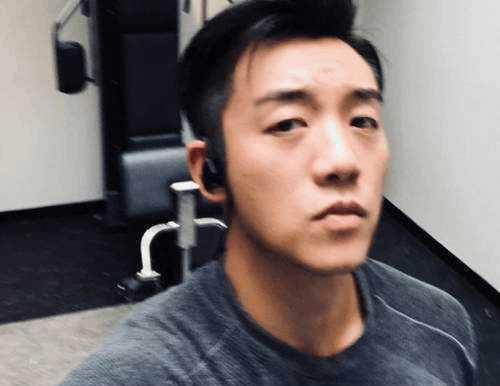 郑恺承认分手，网友神回复：你女朋友是谁来着？