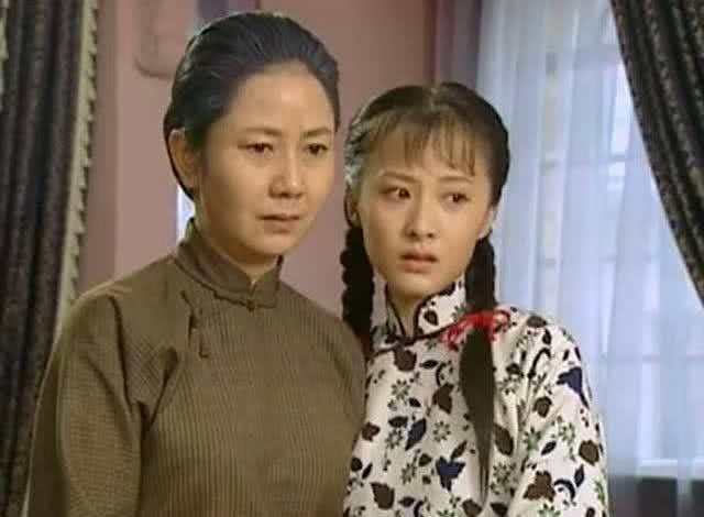 还记得《情深深雨濛濛》中的可云吗?现在长成这样了