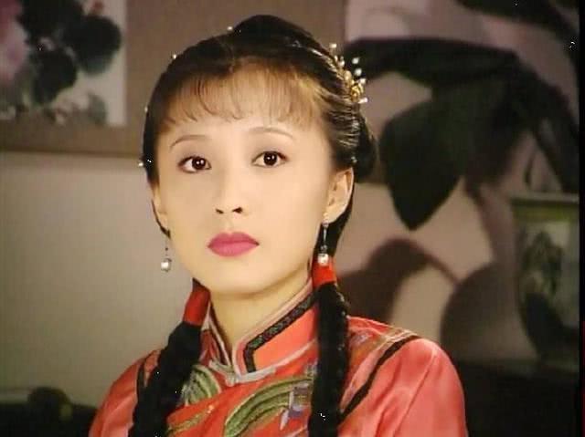 还记得《情深深雨濛濛》中的可云吗?现在长成这样了