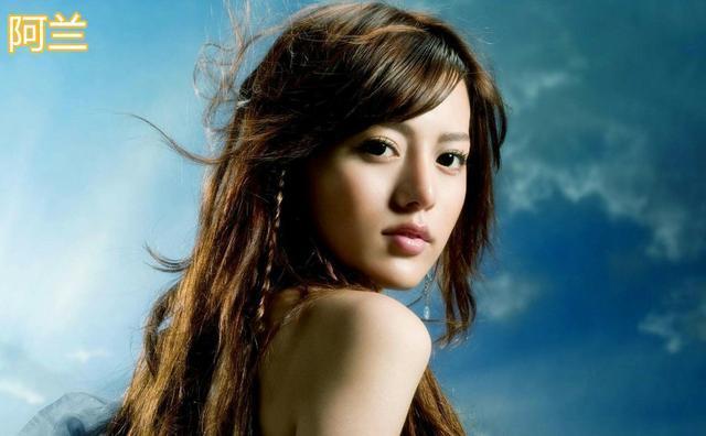 《歌手》最后的补位是她,是位少数民族歌手,但很难冲击冠军