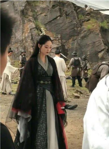 新版《倚天屠龙记》的周芷若,美是够美