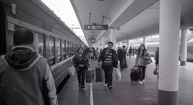 广州火车南站在哪里，广州火车南站占地面积多大？图2