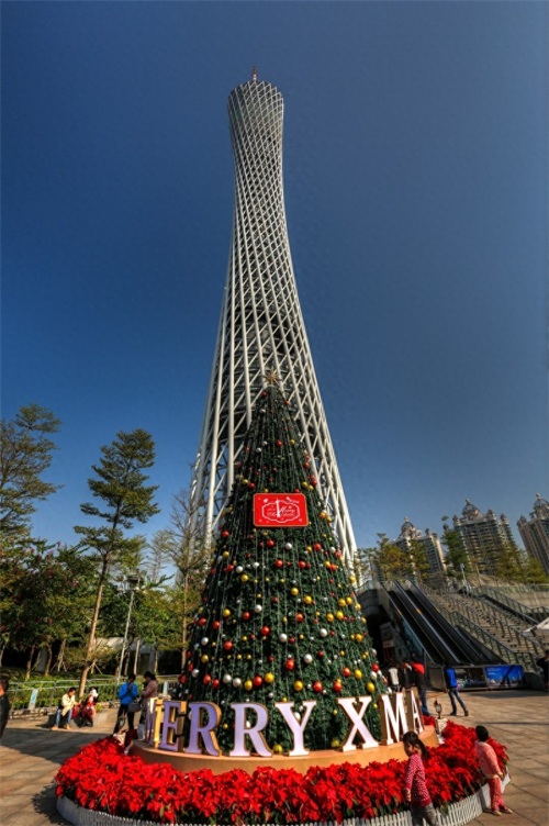 广州塔摩天轮，世界最高摩天轮，由16个