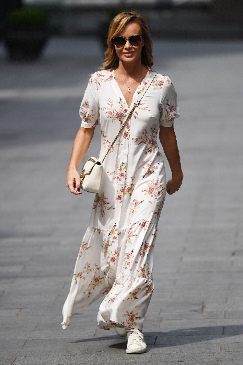 英国达人秀评委阿曼达·霍尔顿（Amanda Holden）街拍