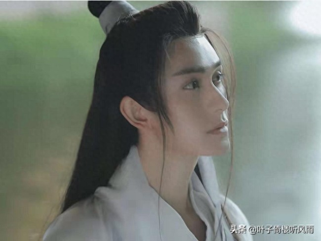 陈情令里的金光瑶扮演者，朱赞锦国风照片玄衣白袍，一如少年模样