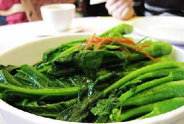 焯水加盐和油的原理,菠菜在烹饪前焯水吗图4