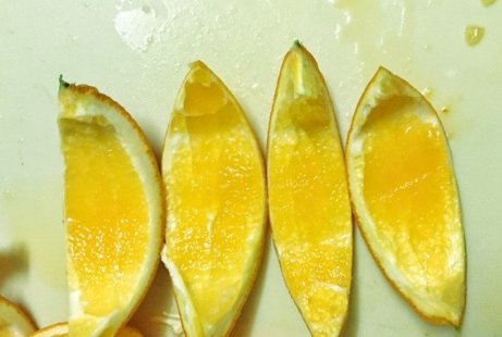 橙子白瓤可以吃,脐橙中间那坨可以吃吗图3