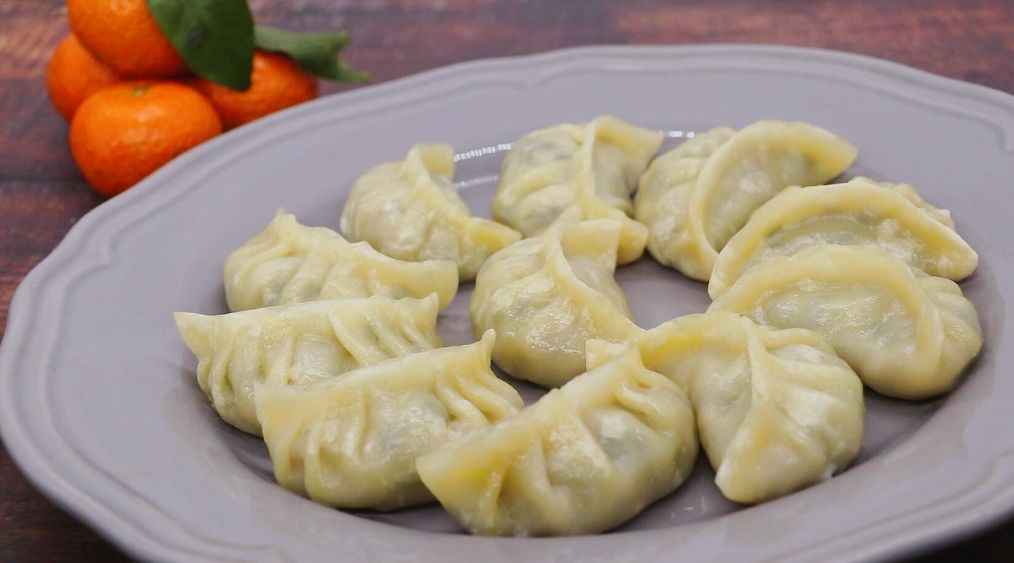 茄子馅饺子的做法（分享给你包饺子的小窍门）