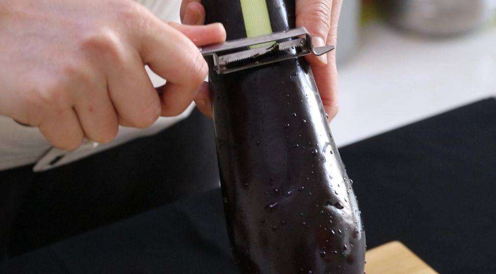 茄子馅饺子的做法（分享给你包饺子的小窍门）