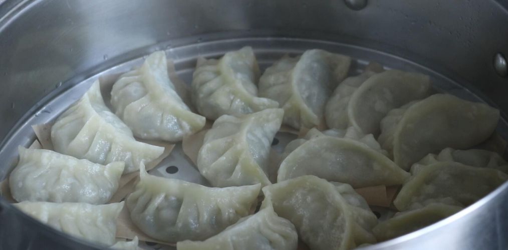 茄子馅饺子的做法（分享给你包饺子的小窍门）