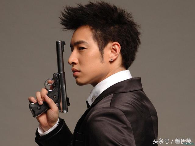 潘玮柏抄了多少歌（潘玮柏回应新歌抄袭龙俊亨）(6)