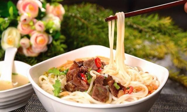 桂林特色，桂林有哪些特色小吃、美食？图1