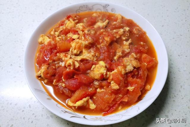 西红柿炒蛋的做法20秒学会（色泽艳红酸甜爽口）(1)