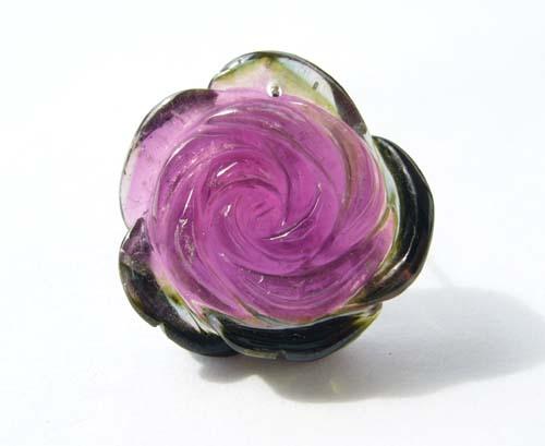 西瓜碧玺的功效与作用(西瓜碧玺和彩虹碧玺哪个好)