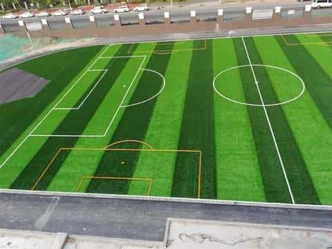 足球场标准尺寸及规格(图)（足球场地标准尺寸）