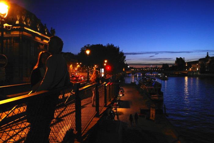 老婆出轨丈夫该怎么办（老公应当如何解决）