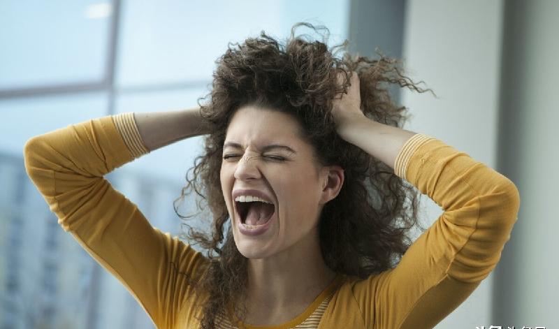 说不出的压抑和心累心情（心里好压抑好累好想哭）