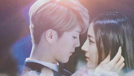 有鹿晗撑腰，关晓彤“怒怼”迪丽热巴，谁说你比我好看？