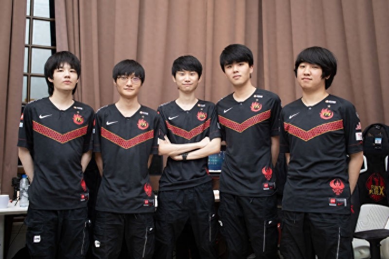 FPX vs IG春季季军赛赛场图集