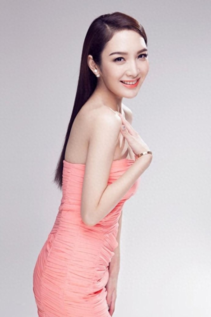 “麻辣萌媳”何昊阳,刁蛮麻辣,但又萌范儿十足、深受观众喜爱