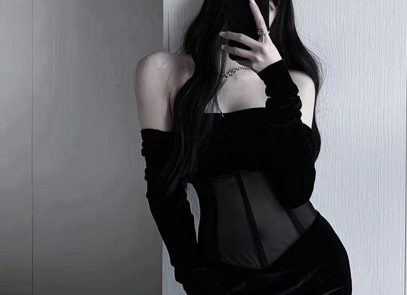 贝克汉姆的孩子（贝克汉姆罕晒全家福）