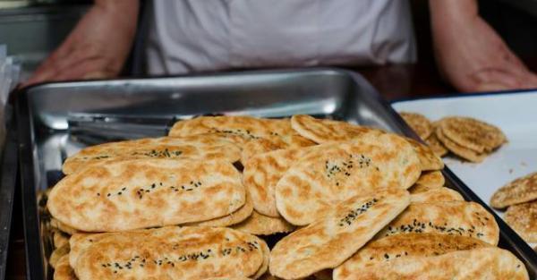 酥脆诱人的小食――袜底酥