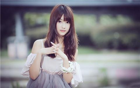 文静内向的女生怎么追?这些方法搞定她