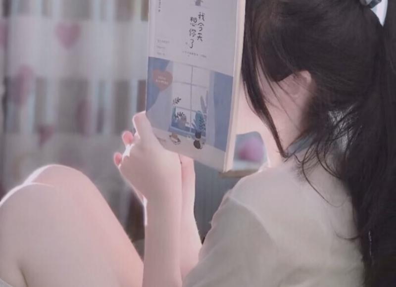 关晓彤17年中午发生了什么