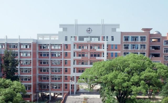 福建省有哪些很厉害的高中？哪几所高中最有名？