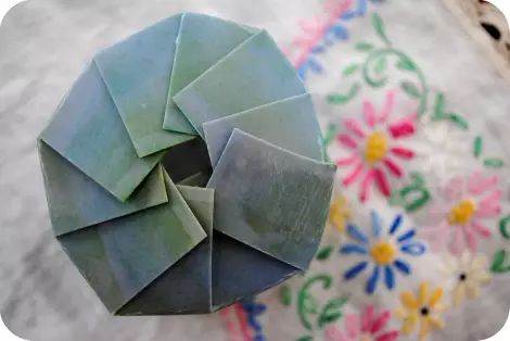 如何做花灯(图文讲解最简单的花灯制作方法)